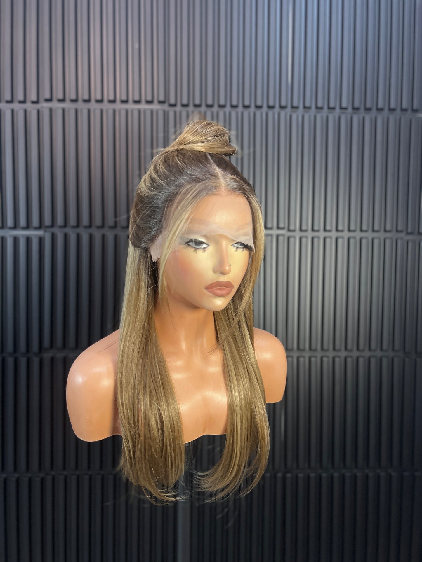 Daja (13*6) lace frontal wig