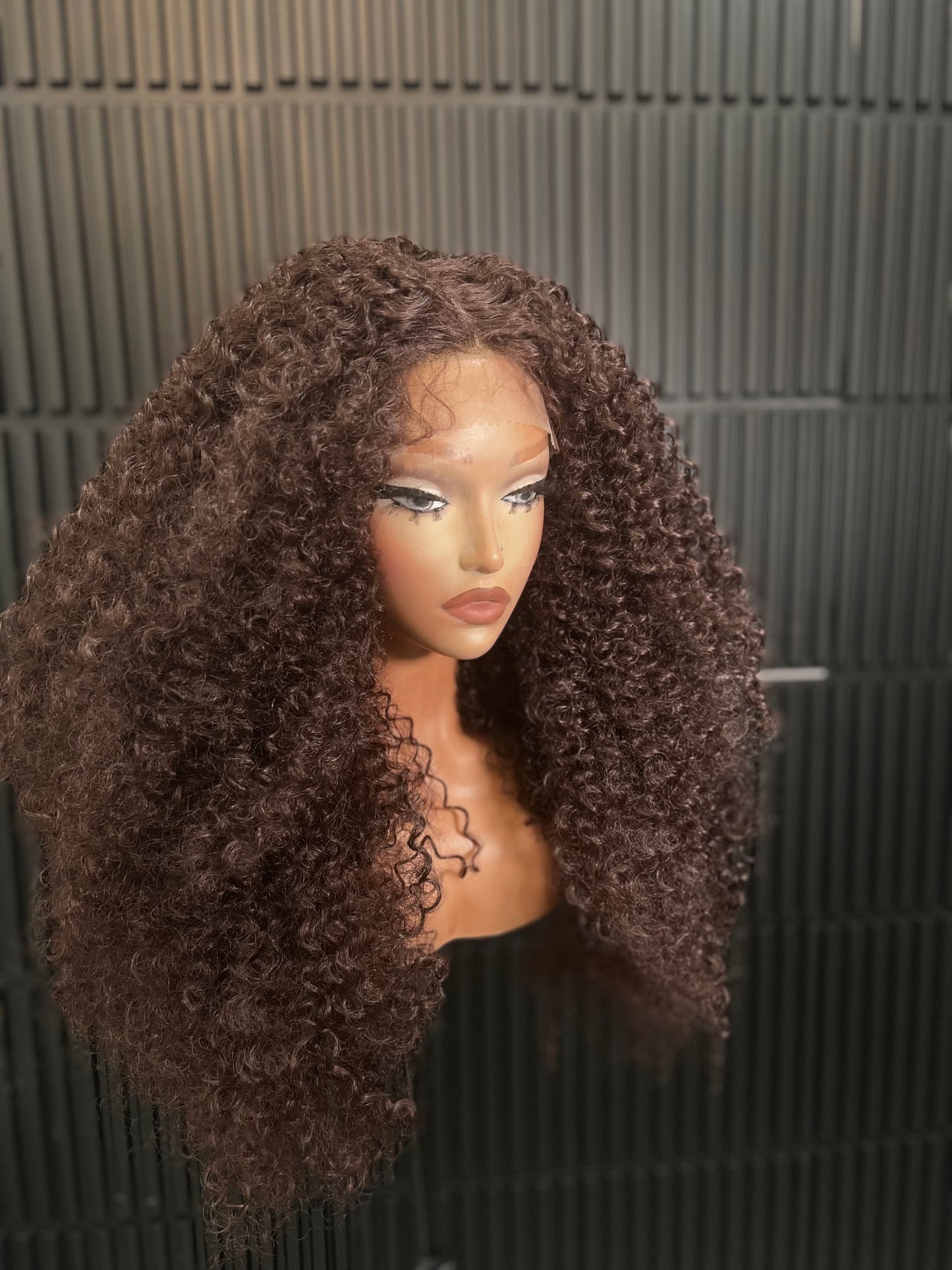 Monique (T-part) lace wig