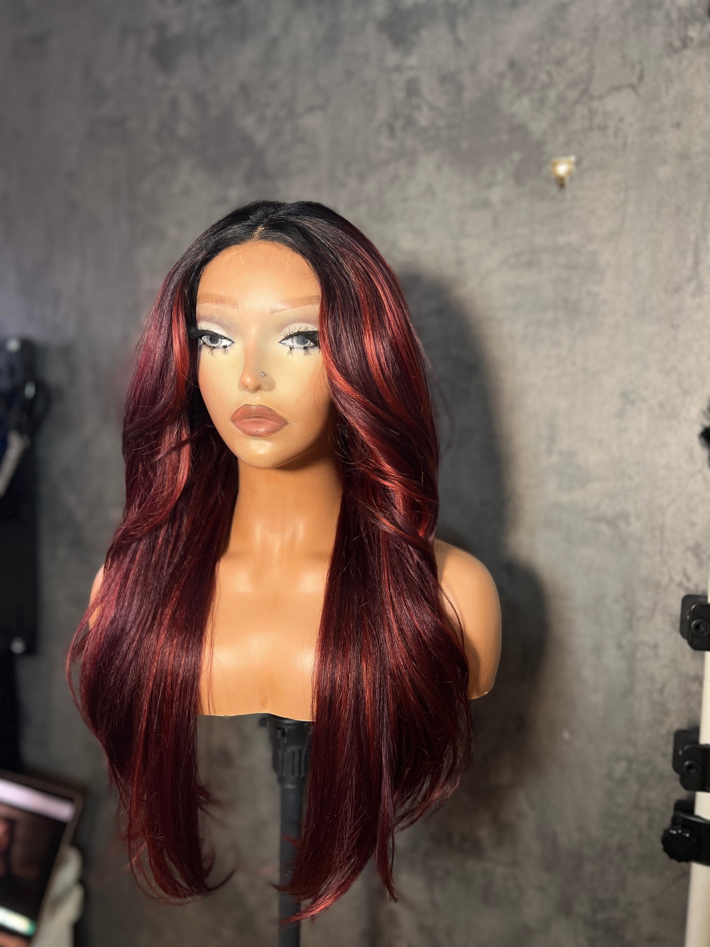 Kiki (T-part) lace wig