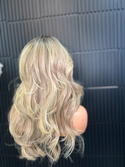 Sabrina (T-part lace wig)